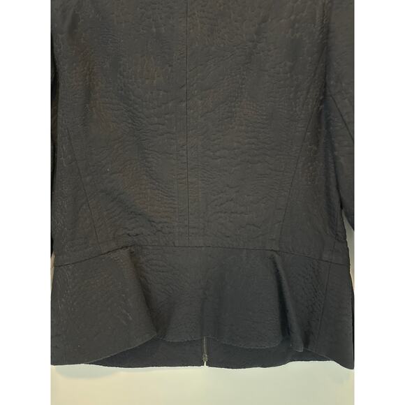 St John Embossed Textured Blazer Jacket Zip Front 1/2 Sleeve Pockets Black Sz 10 - Picture 12 of 15